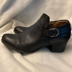Natural Soul size 9 black shoe ankle boot bootie